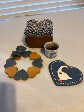 Cottage Core Country Goose & Heart Decor Set With Coasters Wreath & Candle Holde